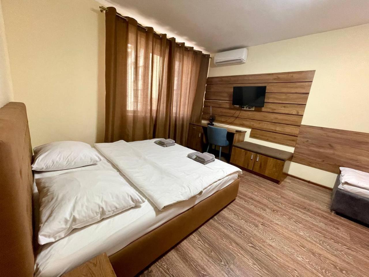 Apartment In For You.